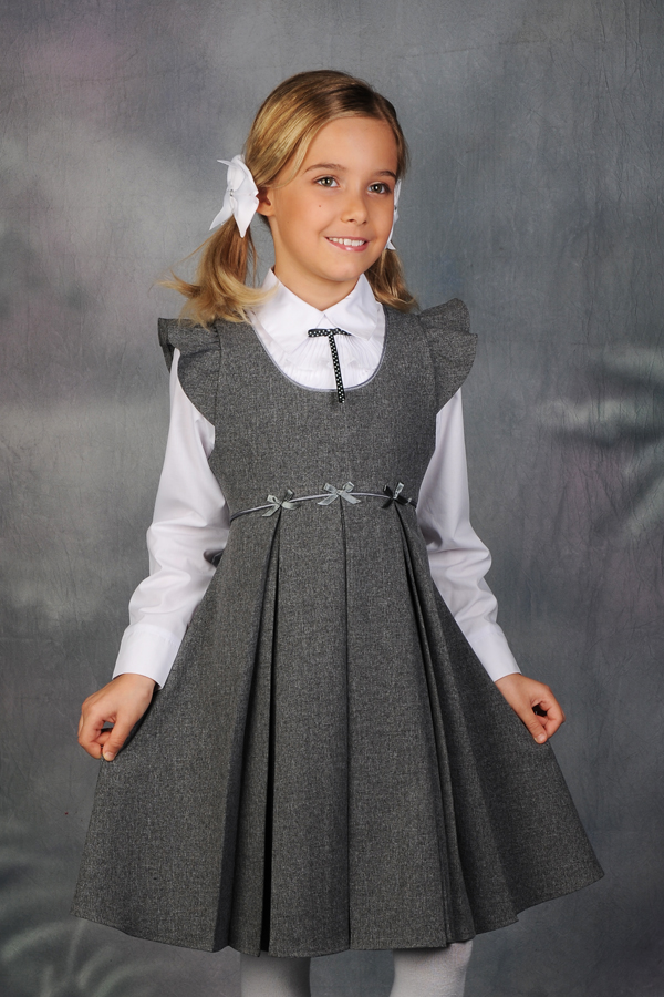 Платье с фартуком: современная форма для школы, выкройки